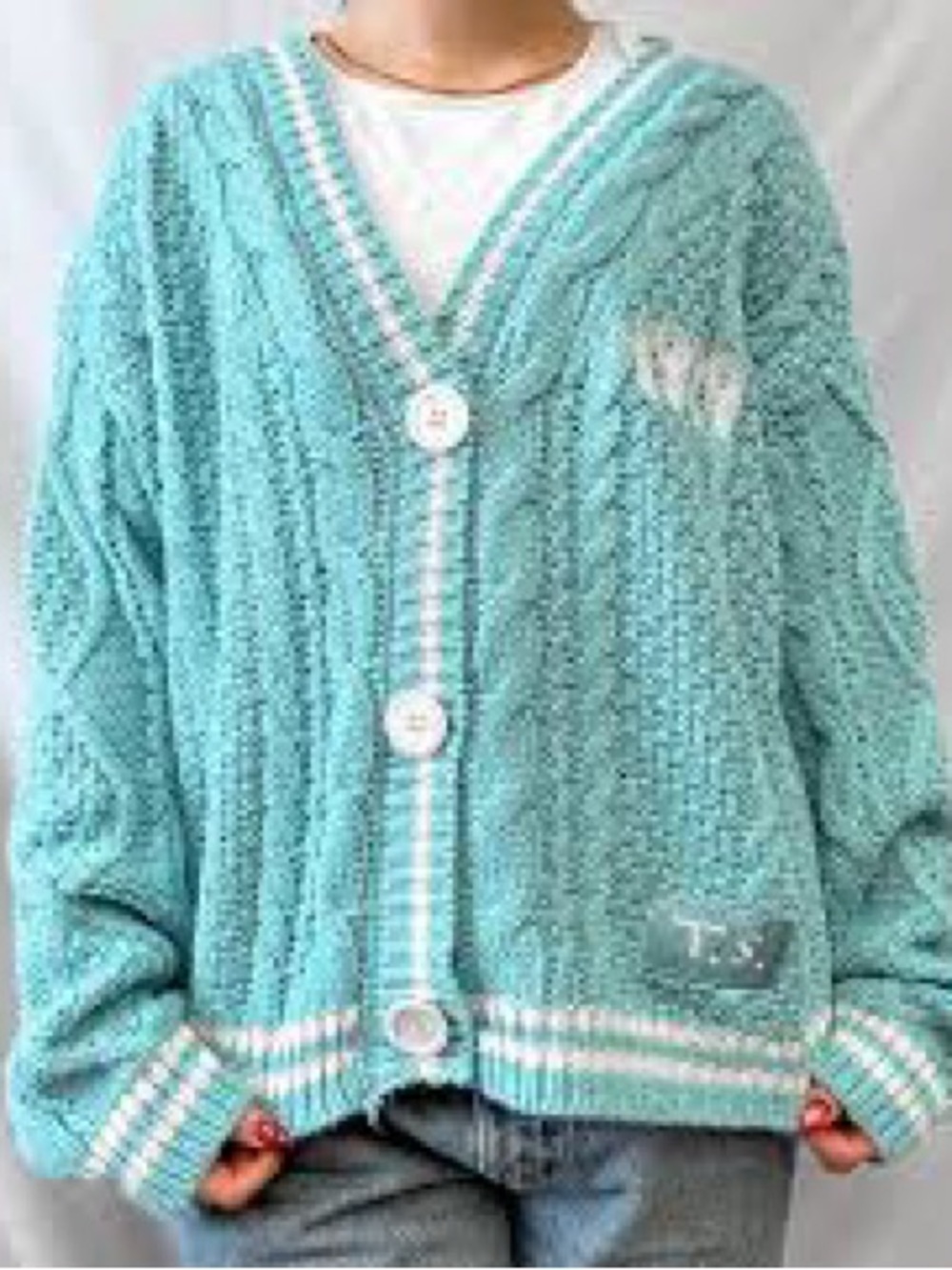 Taylor Swift 1989 Oversized Cable Knit Cardigan - Picture 6 of 10